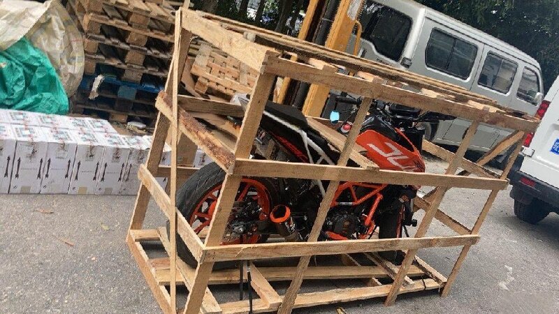 昆明到銅仁萬(wàn)山區(qū)貨運(yùn)公司